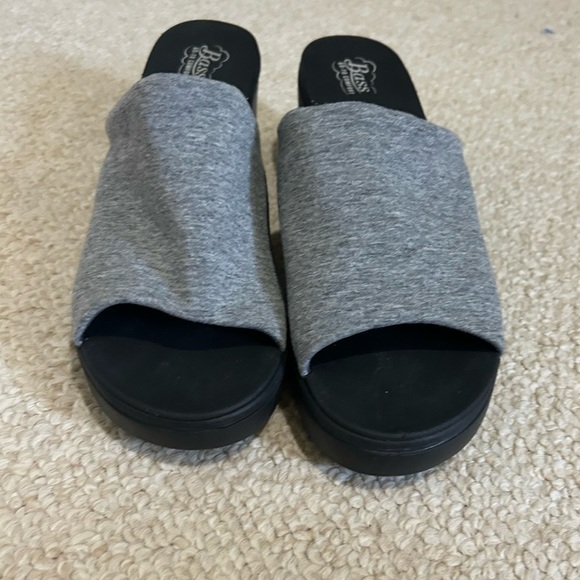 GH Bass Lite Mimi Go-To Comfort Wedge Sandal. Gray fabric on black wedge size 8 - Picture 2 of 9